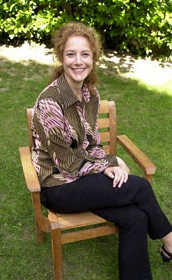 Debra Winger in 2001... promoting her latest movie, 'Big Bad Love', in Cannes!